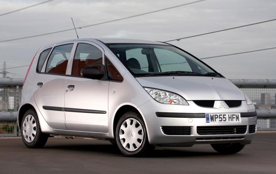  Mitsubishi Colt 5-Door 2004 года  (UK) (фото 14 из 33)